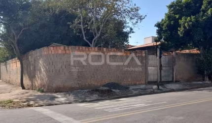 Oportunidade única! Terreno padrão com canil à venda na Vila Boa Vista em São Carlos