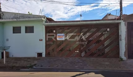 Casa à venda em Vila Brasília, São Carlos: 4 dormitórios, 2 cozinhas e garagem para 2 carros