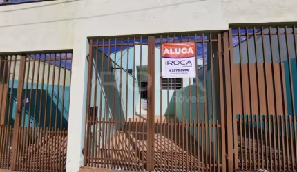 Casa padrão para alugar no bairro Cidade Aracy em São Carlos