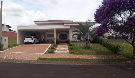 Linda Casa à Venda em Condomínio de Luxo no Residencial Damha