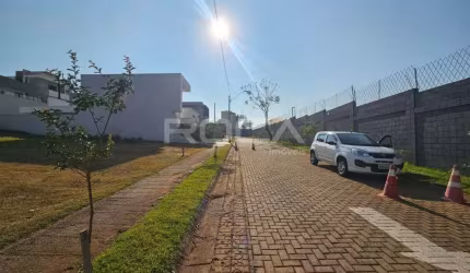 Terreno à venda no Condomínio Parque Sisi, São Carlos