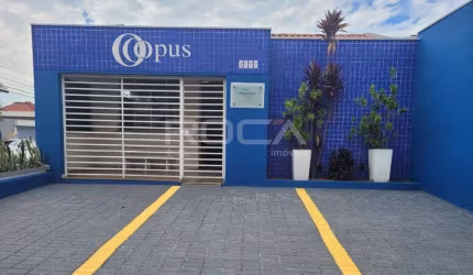 Sala Comercial para alugar no Centro de São Carlos - 3 banheiros, copa, ar condicionado