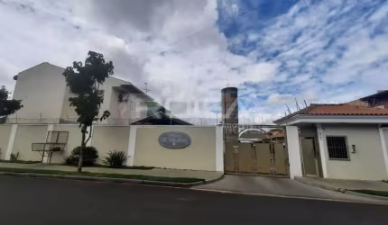 Venda de Casas / Padrão na cidade de São Carlos