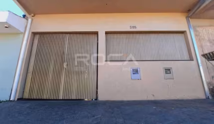 Linda Casa à Venda no Bairro Cidade Aracy, São Carlos