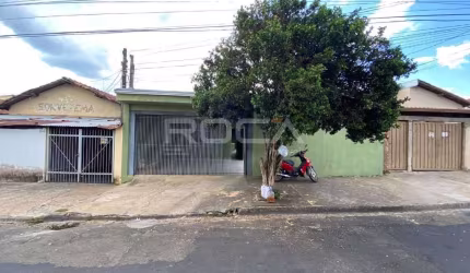 Casa padrão à venda em São Carlos 3, São Carlos - Aconchegante 2 dormitórios!