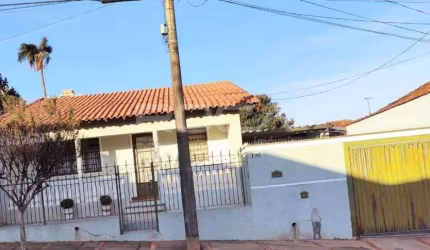Venda de Casas / Padrão na cidade de São Carlos