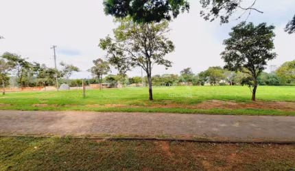 Terreno à venda na Vila Pinhal, Itirapina  por R$ 557.000