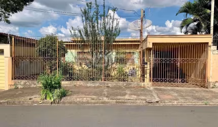Casa com 3 quartos à venda na Rua Célio Barbosa da Silva, 314, Jardim Santa Paula, São Carlos, 148 m2 por R$ 303.000