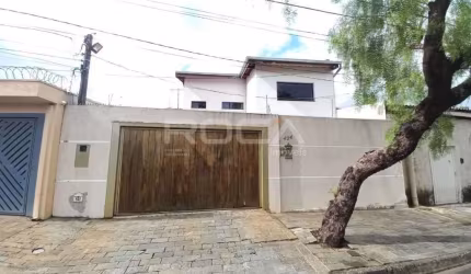 Sobrado de 3 dormitórios no Jardim Bandeirantes - São Carlos