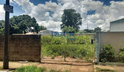 Locação de Terreno / Padrão na cidade de São Carlos
