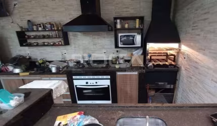 Maravilhosa casa à venda no bairro Moradas 1 em São Carlos!