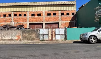 Excelente Barracão Comercial à Venda na Vila Boa Vista, São Carlos