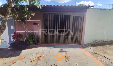 Casa padrão à venda e locação em Azulville I, São Carlos - 2 dormitórios, churrasqueira