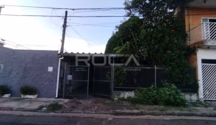 Casa padrão à venda em Maria Stella Faga, São Carlos - 2 dormitórios, 2 garagens