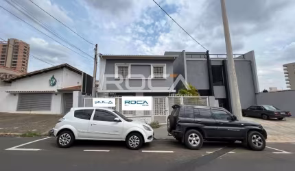 Casa / Sobrado à venda e locação no bairro CENTRO em São Carlos