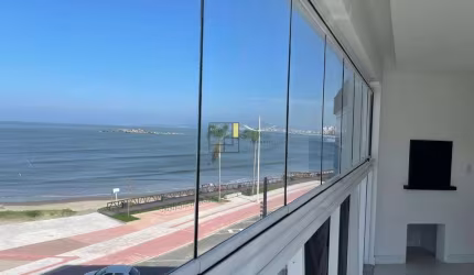 APARTAMENTO FRENTE MAR COM 3 SUÍTES, NO GRAVATÁ NAVEGANTES/SC.