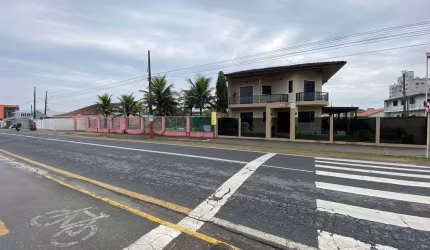 IMÓVEL FRENTE MAR, COM RENTABILIDADE GARANTIDA MENSAL, EM NAVEGANTES SC.