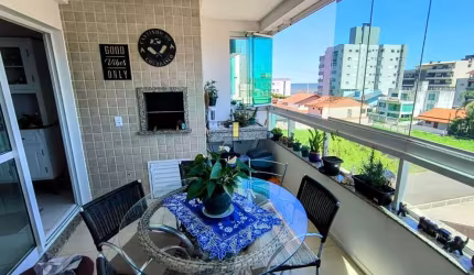 Apartamento com 3 dormitórios sendo 1 suíte a 120m do mar na praia do Gravatá