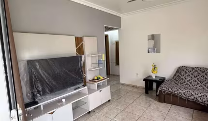 CASA COM 3 DORM, SENDO 1 SUÍTE, TERRENO AMPLO, NO GRAVATÁ, NAVEGANTES SC.