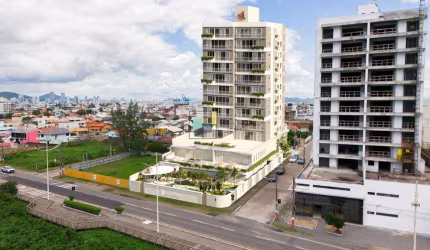 APARTAMENTO 3 SUÍTES FRENTE MAR, NO CENTRO EM NAVEGANTES SC.