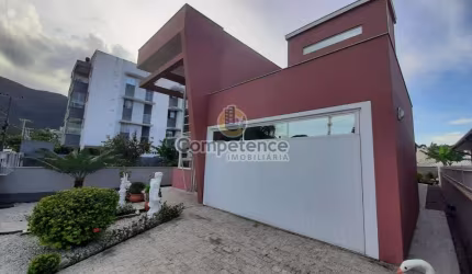 Casa para Venda em Palhoça, Praia de Fora, 3 dormitórios, 1 suíte, 3 banheiros, 2 vagas