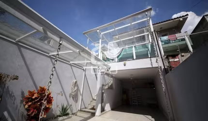 Sobrado de 200m² com 3 dormitórios e 3 vagas, à venda, por R$ 730.000,00 na Vila Inglesa, São Paulo