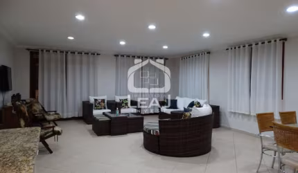 Sobrado de 527m² com 5 dormitórios e 5 vagas à venda, por R$2.650.000,00, São Fernando Residência,
