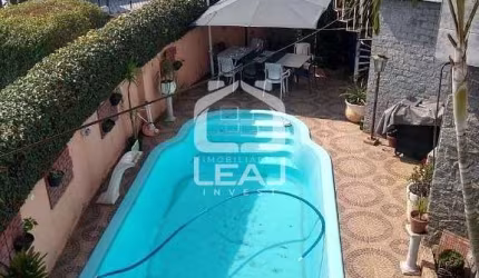 Sobrado com 3 dormitórios e 3 vagas de garagem à venda, 142 m² por R$ 999.000,00 - Parque Maria Hel