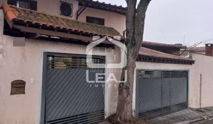 Casa de 240m² com 4 dormitórios e 3 vagas de garagem à venda por R$ 650.000,00 - Jardim Sandra - Sã
