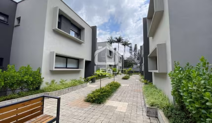 Sobrado para venda e locação, 5 dormitórios, sendo 4 suítes - R$4.5000,00 ou R$ 38.500,00  (pacote)