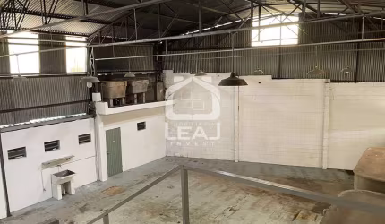 Galpão / Barracão de 420 m² com 6 salas.  A venda - Caxingui, São Paulo/SP