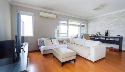 Lindo Apartamento à Venda Próx. ao Shopping Vila Olímpia, 137m², 3 dormitórios, 3 Vagas, Lareira, R