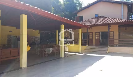 Chácara com piscina, churrasqueira e 3 dormitórios à venda, 450 m² por R$ 1.280.000,00 - Ressaca -