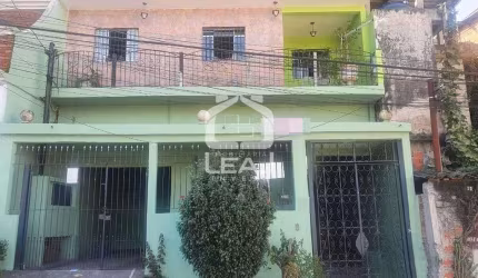 Oportunidade! Sobrado de 168m² com 3 dormitórios e 2 vagas de garagem à venda R$ 375.000,00 - Vila