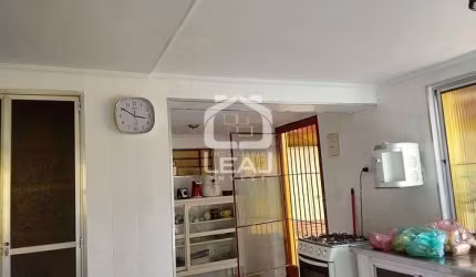 Sobrado à venda, 250 m² com 3 dormitórios e 3 vagas de garagem por R$ 848.000,00 - Jardim Nova Germ