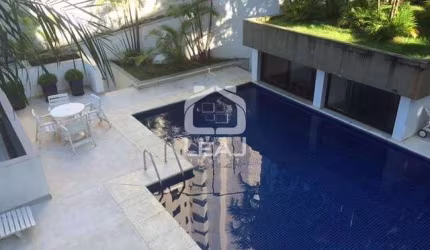 Apartamento à venda 167 m² com 3 dormitórios, sendo 1 suíte, 5 banheiros, 3 vagas garagem - R$ 750.