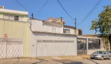 Sobrado para venda com 3 quartos, sendo 1 suíte, 180m²