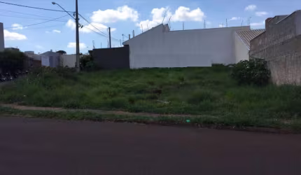 Terreno de esquina à Venda no Jardim Mônaco II