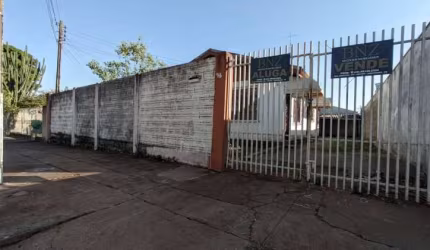 Casa a Venda no Conjunto Centauro