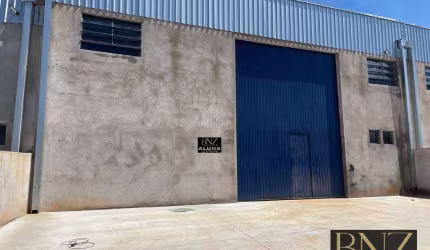 Barracão Espaçoso para Locação no Jardim Interlagos: 252m² por R$2.805,00!