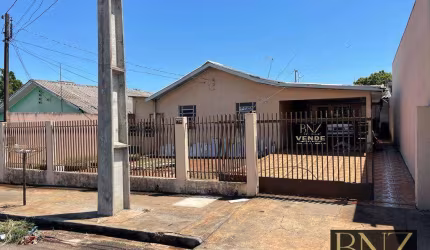 Casa Espaçosa com Edícula à Venda no Conjunto Padre Chico
