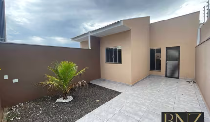 Casa Encantadora à Venda no Tereza Bononi: Personalize seu Espaço de Sonho