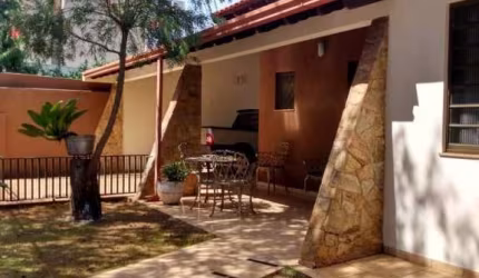 Casa Comercial e Residencial a Venda no Centro
