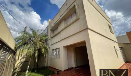 Este sobrado comercial, localizado no coração do Centro, oportunidade única
