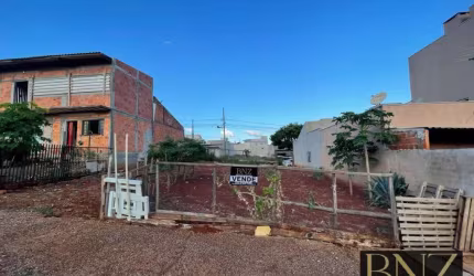 Oportunidade no Jardim Interlagos, Terreno de 305m²  à Venda.