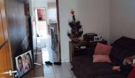 Excelente casa no Jardim Mônaco II