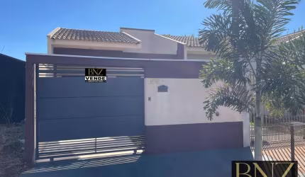 Casa à Venda ou Locação no Jardim Universidade