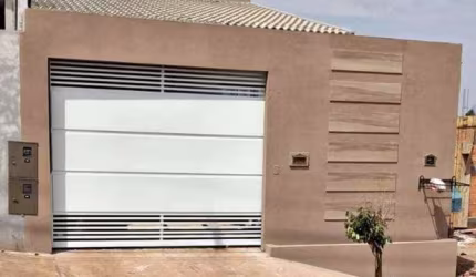 Casa à Venda ou Loca no Jardim Metropolitan - Seu Novo Lar Espera por Você!