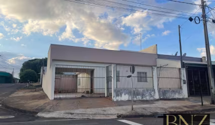 Casa à Venda no Jardim Interlagos - Conforto e Funcionalidade!