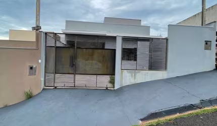 Casa Residencial com 3 Quartos para Venda no Jardim Hermínio e Maria!